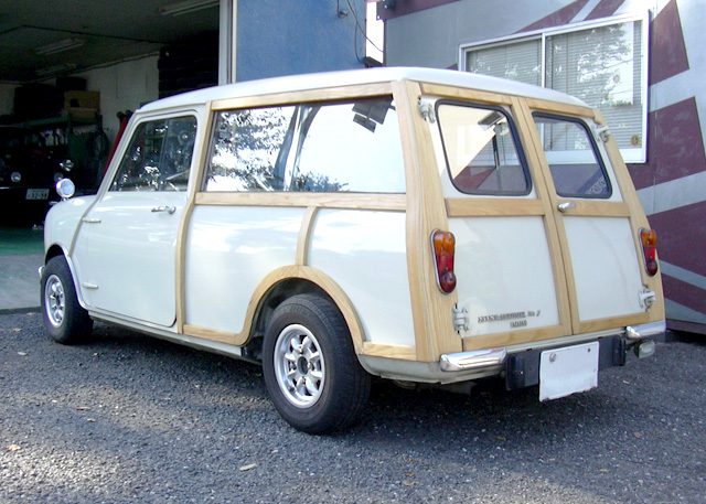 ’69年式 モーリス トラベラー